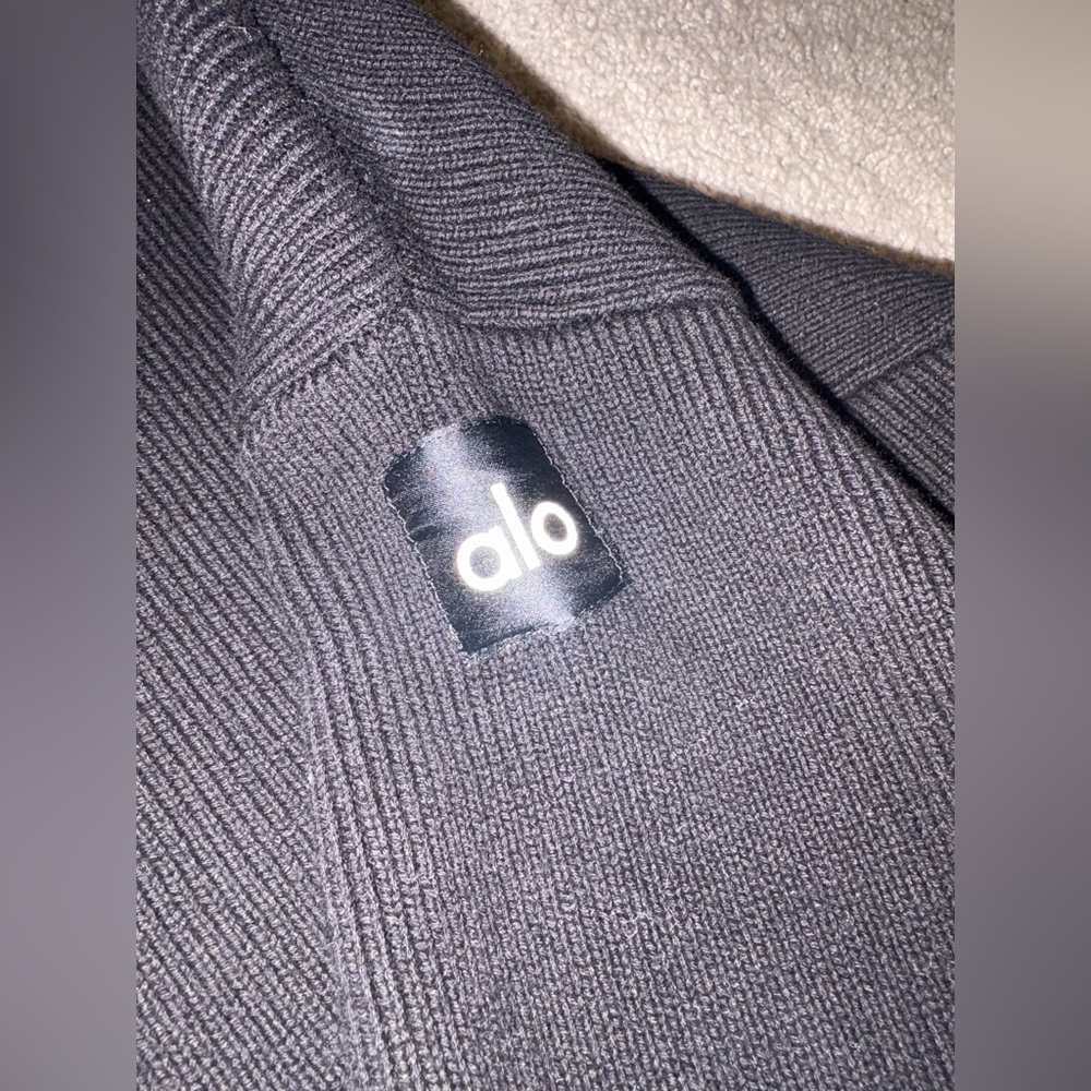Alo Ribbed Sweater - Picture 5 of 8
